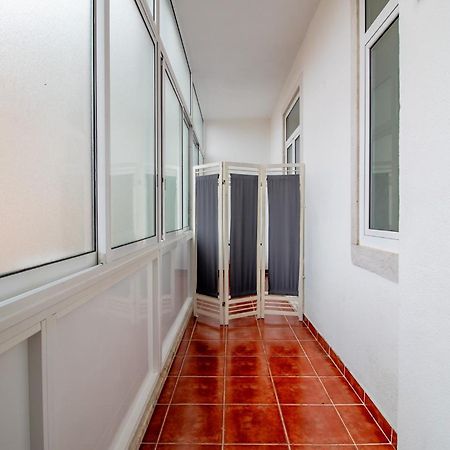 Arroios - Fourth Floor Apartment Lisbon Luaran gambar