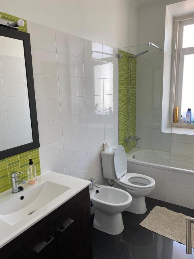 Arroios - Fourth Floor Apartment Lisbon Luaran gambar