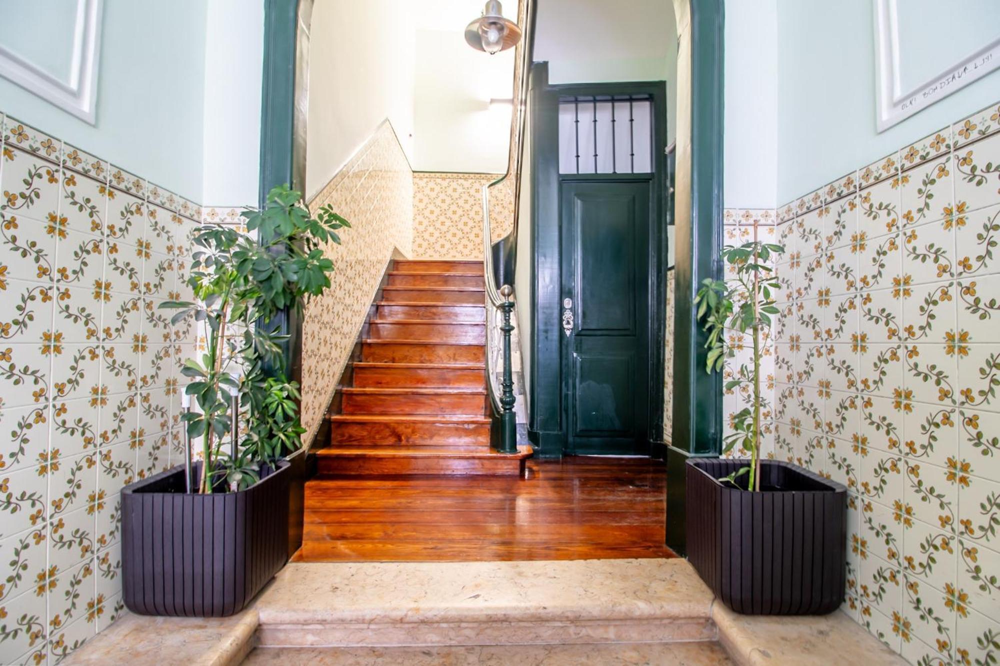 Arroios - Fourth Floor Apartment Lisbon Luaran gambar