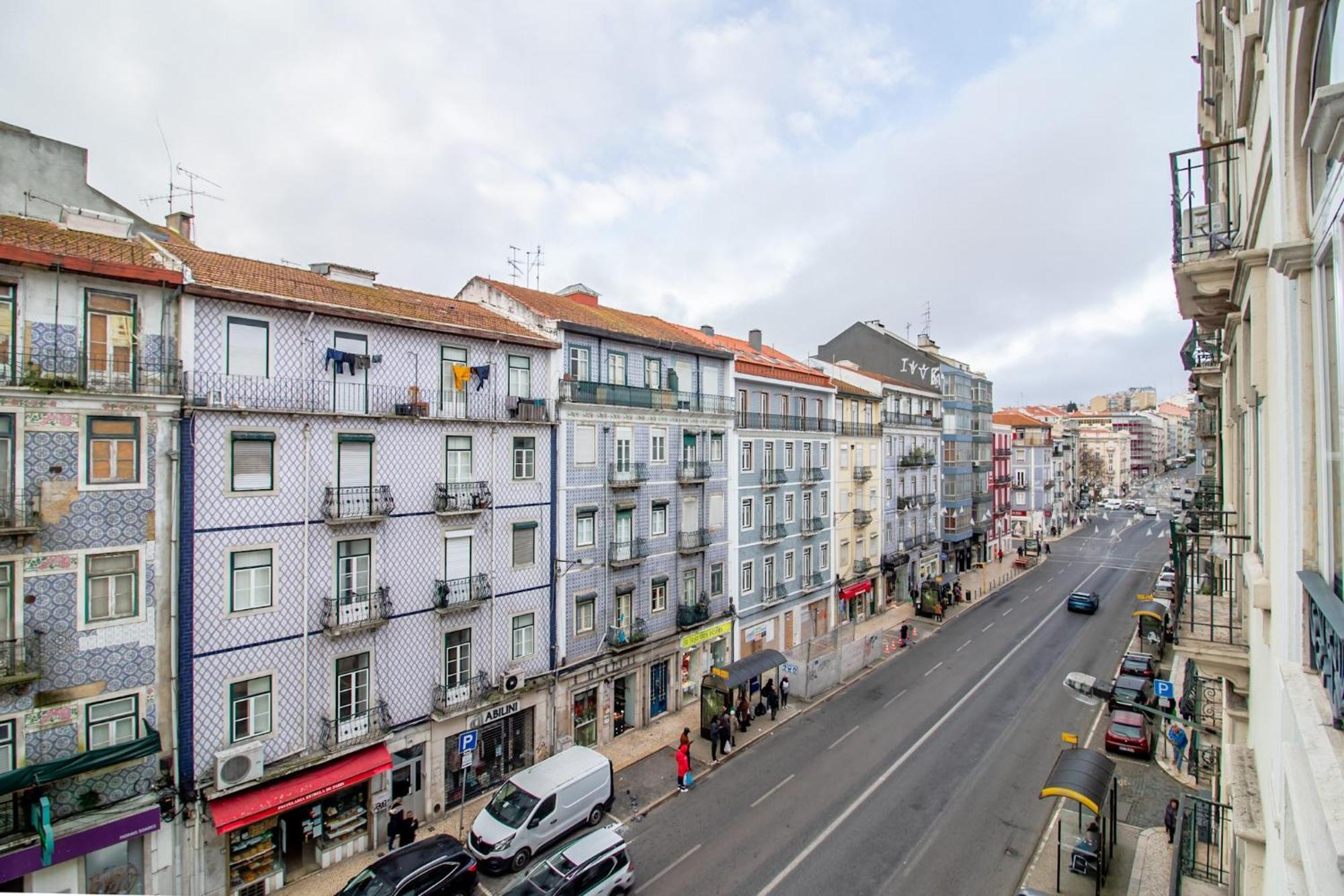 Arroios - Fourth Floor Apartment Lisbon Luaran gambar