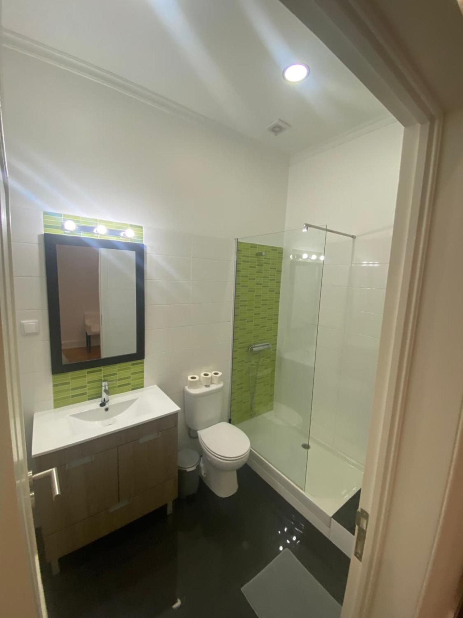 Arroios - Fourth Floor Apartment Lisbon Luaran gambar