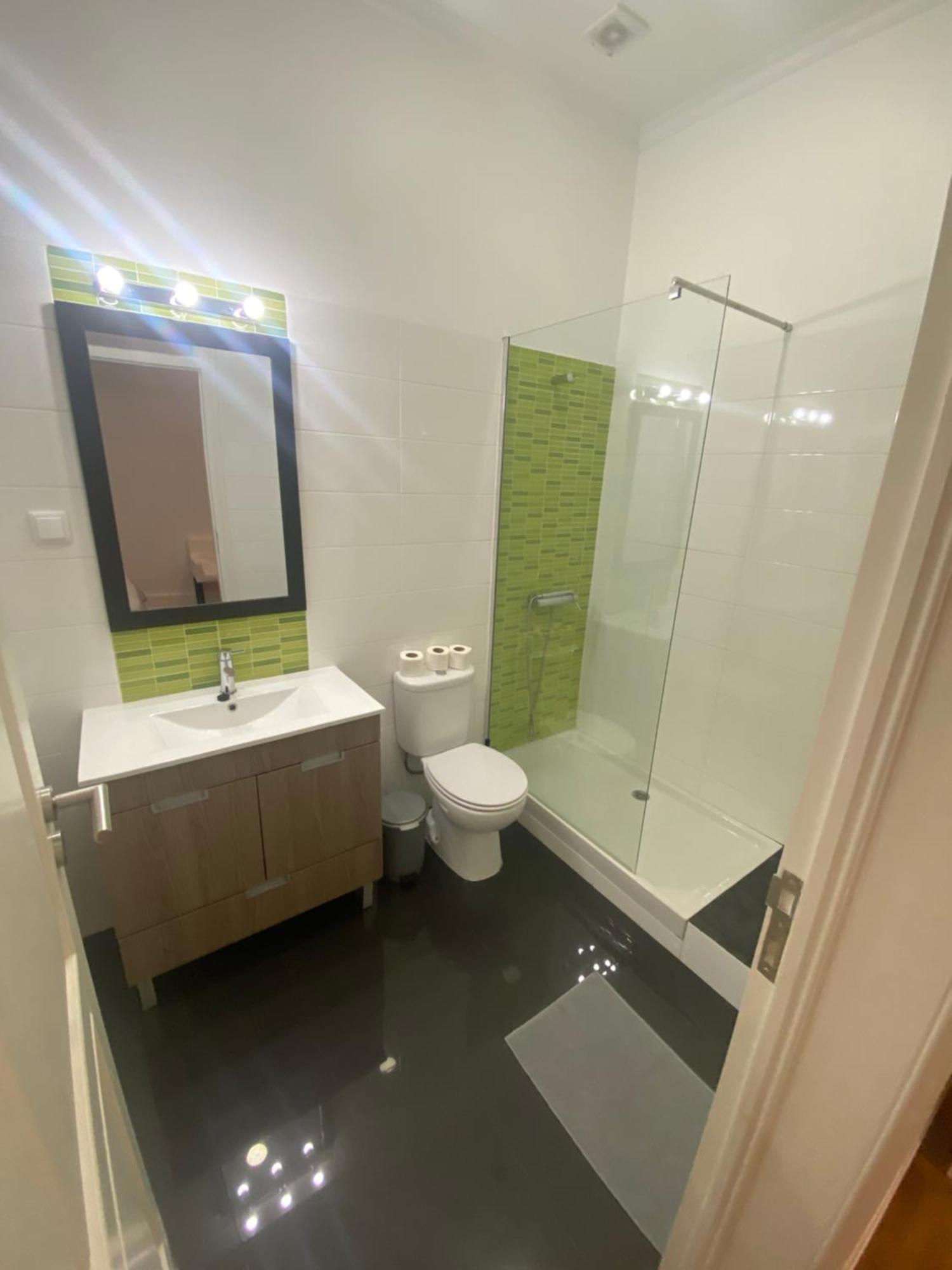 Arroios - Fourth Floor Apartment Lisbon Luaran gambar